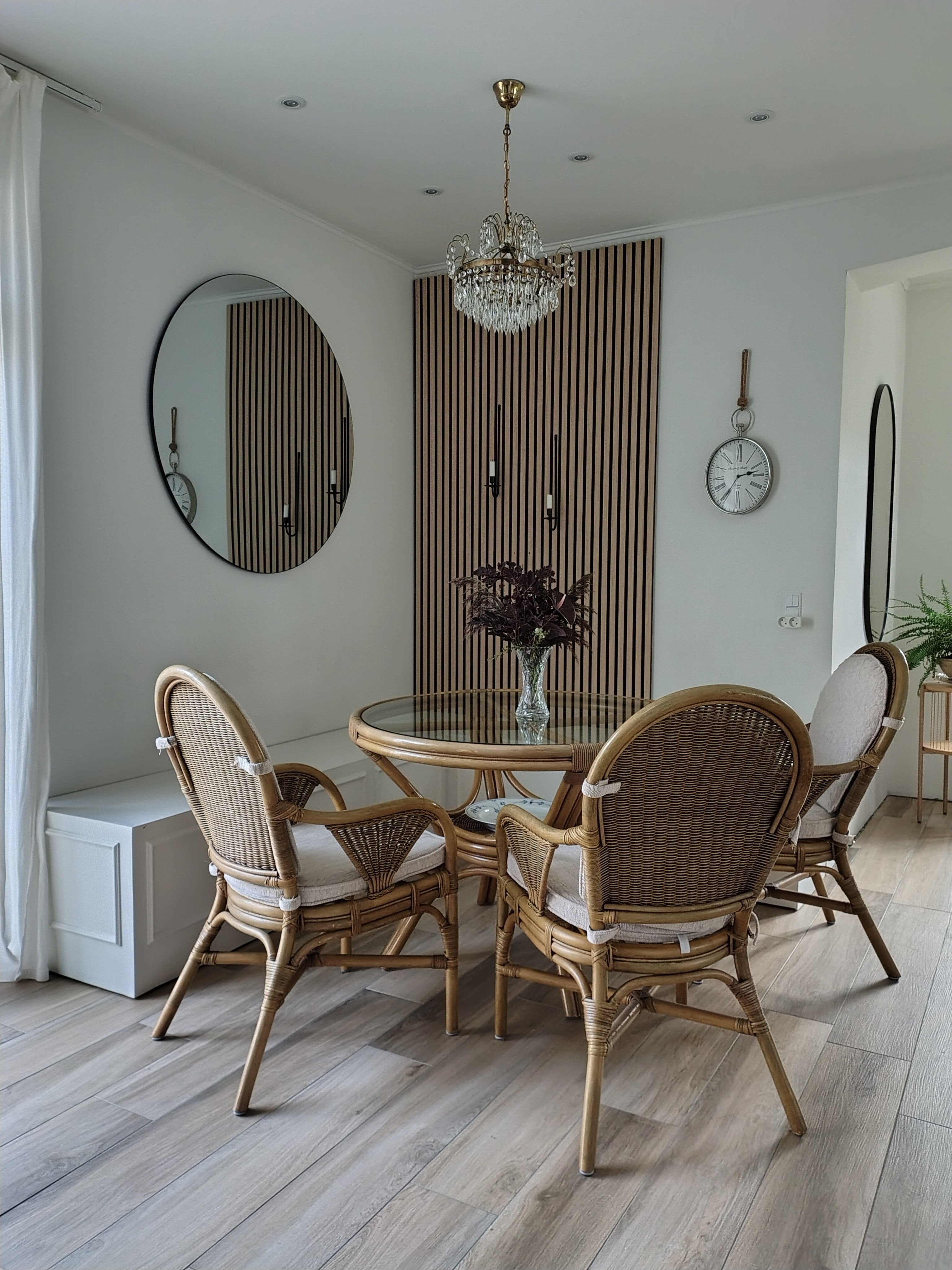 DIY indbygget hjørnebænk i moderne nordisk stil